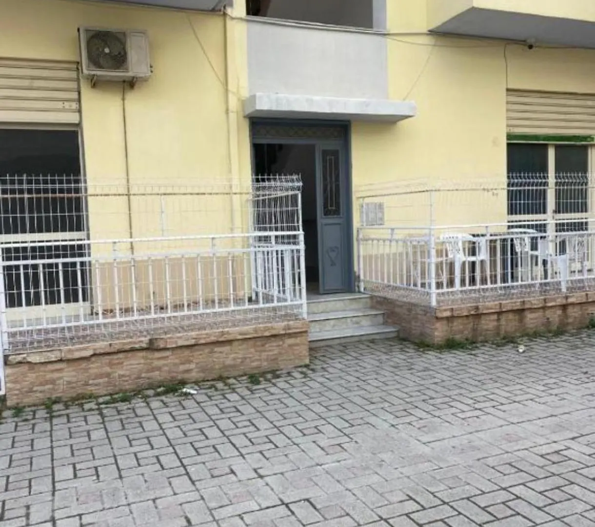 Art Condo Vlora 0*, Vlorë
